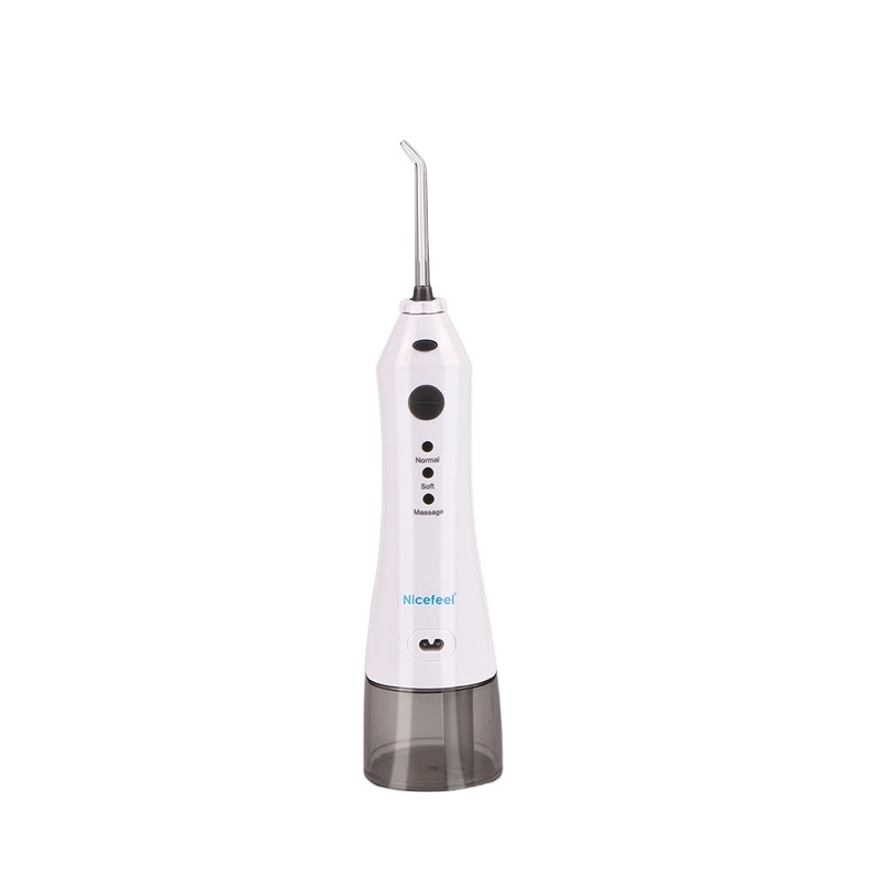 Saúde oral eficiente com uma única escova de dentes e uma solução de flossers
